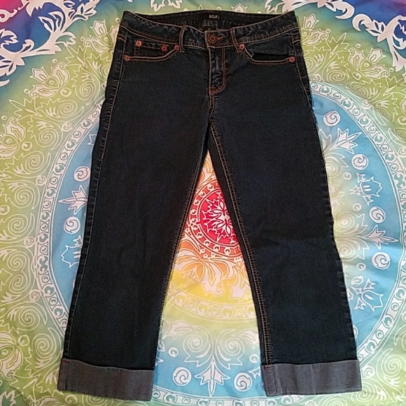 A New Approach Capris  (a.n.a) - Picture 2 of 6